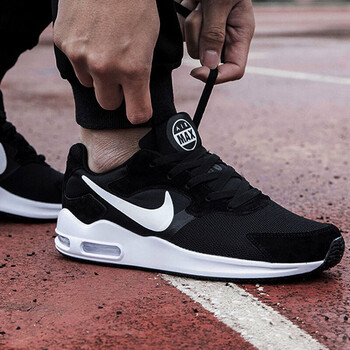 耐克(Nike)跑步鞋916768-004 AIR MAX氣墊緩震 