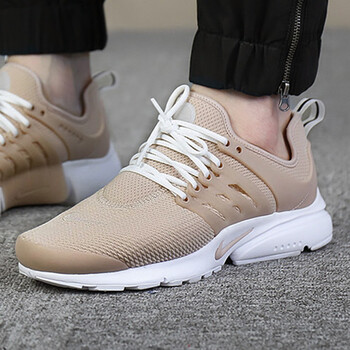 耐克（NIKE）跑步鞋878068-201 