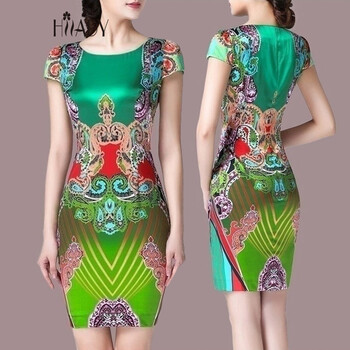 減齡連衣裙，打造優(yōu)雅小臉