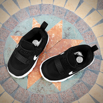 耐克（NIKE）跑步鞋881924-007 35以下
