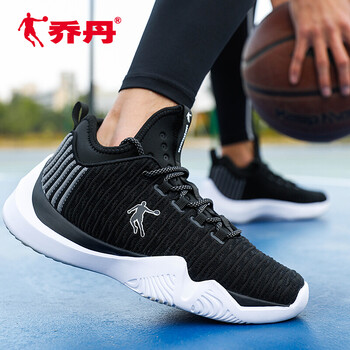 青少年喬丹運(yùn)動(dòng)鞋