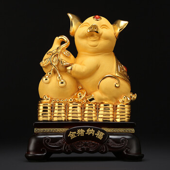 招財納福，中式擺件讓客廳更溫馨