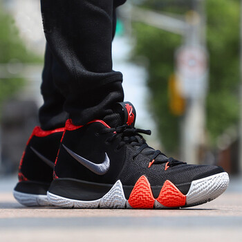 耐克（NIKE）籃球鞋歐文4黑橙銀943807-005 