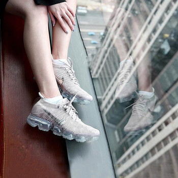 耐克（NIKE）跑步鞋線(xiàn)灰849557-202 