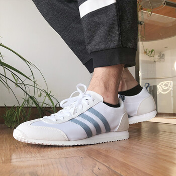 阿迪達(dá)斯（Adidas）跑步鞋白色DB0466 