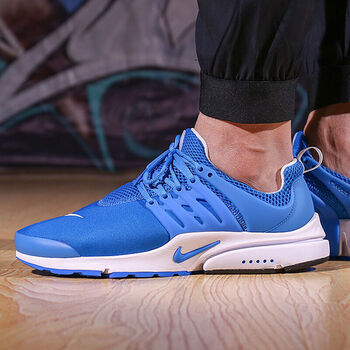 耐克（NIKE）跑步鞋848187-401 40