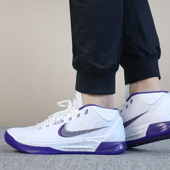 耐克(Nike)籃球鞋922484-100科比曼巴精神籃球鞋 