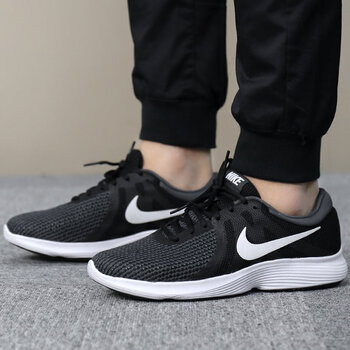 NIKE跑步鞋908988-001 39，40.5，40，41，42.5，42，43