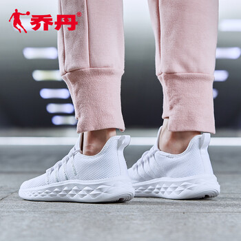 喬丹跑步鞋白色/銀色-網(wǎng)面款 35，36，37.5，37，38.5，38，39，40，35.5