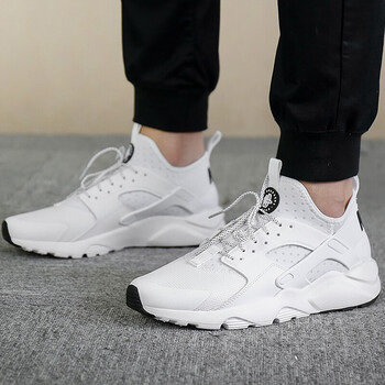 耐克（NIKE）跑步鞋2018夏季新款 白色819685-102 42