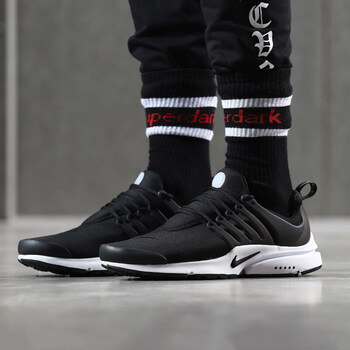 耐克（NIKE）跑步鞋運(yùn)動(dòng)休閑848187-009輕便跑步 39