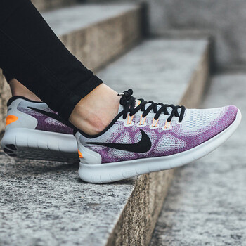 耐克（NIKE）跑步鞋880840-102 36，38.5，38，39，36.5，35.5