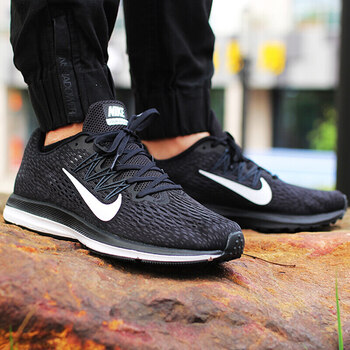 耐克（NIKE）跑步鞋AA7406-001 41