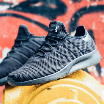 貴人鳥(niǎo)跑步鞋-1黑  44，45以上，39，40，41，42，43