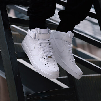 耐克（NIKE）板鞋純白中幫315123-111 
