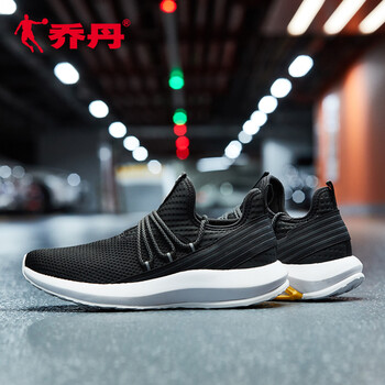 掙脫壓力，跑步鞋讓你更有范