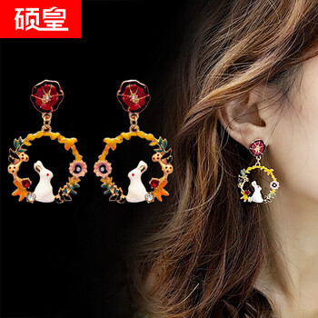 花環(huán)耳環(huán)