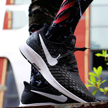 耐克（NIKE）跑步鞋942851-001/飛馬35 ZOOM氣墊鞋 