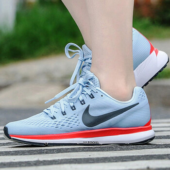 耐克（NIKE）跑步鞋880560-404 