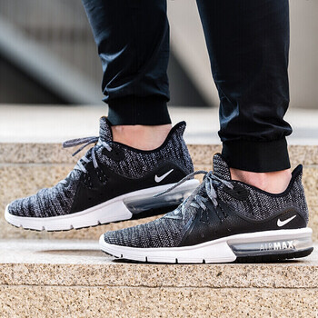 耐克(Nike)跑步鞋921694-011 AIR MAX FULL氣墊 