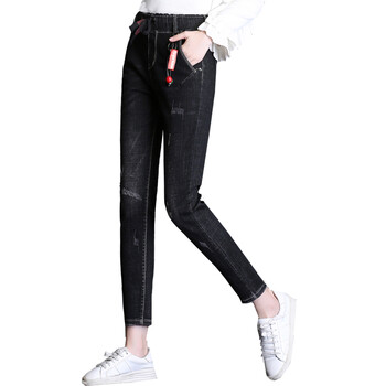 極簡(jiǎn)風(fēng)牛仔褲，穿出你的優(yōu)雅范