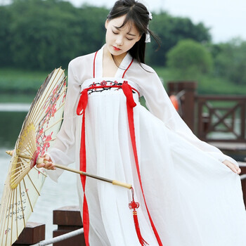 優(yōu)雅蕾絲裙，打造迷人女神