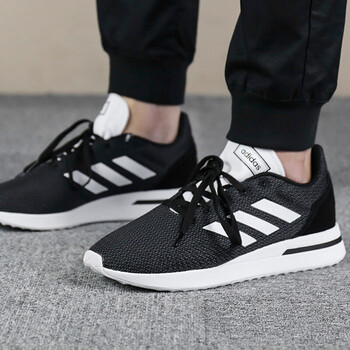 阿迪達斯（adidas）跑步鞋B96550 