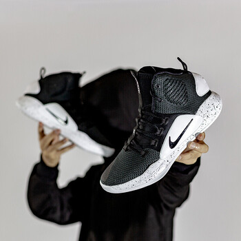 耐克（NIKE）籃球鞋AO7890-001  
