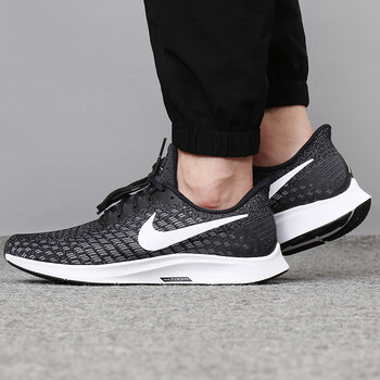 耐克（NIKE）跑步鞋942851-001 黑/白 