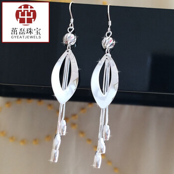 歐陽(yáng)先生耳墜