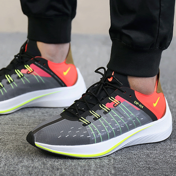 耐克（NIKE）跑步鞋防滑耐磨AO1554-001 QC 42