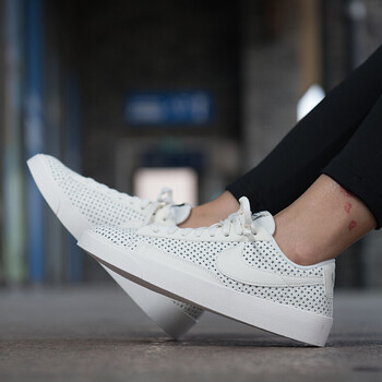 耐克（NIKE）板鞋AV9374-100 BLAZER 