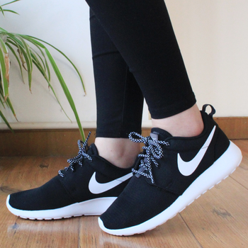 耐克（NIKE）跑步鞋844994-002/奧利奧 