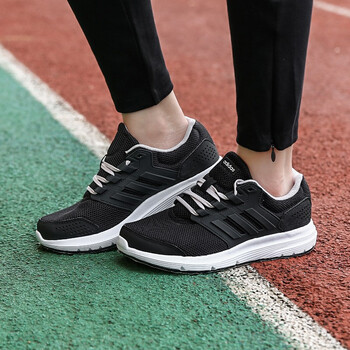 阿迪達斯（Adidas）跑步鞋B43837-18秋季新品 