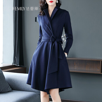 法曼麗（FEMLY） 純色  連衣裙