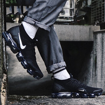 耐克（NIKE）跑步鞋942842-001 42.5