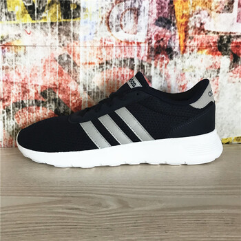阿迪達斯（Adidas）跑步鞋BB9775 39