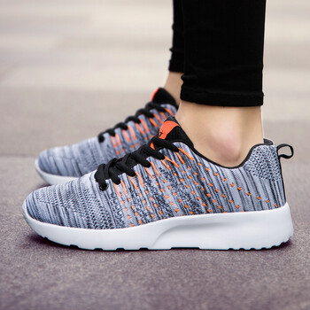 透氣運動(dòng)男鞋，讓你舒適過(guò)大年