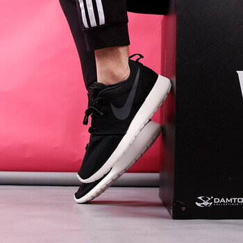 耐克（NIKE）跑步鞋511881-010 40