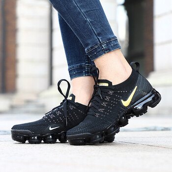 耐克（NIKE）跑步鞋942843-012黑色金標 35.5