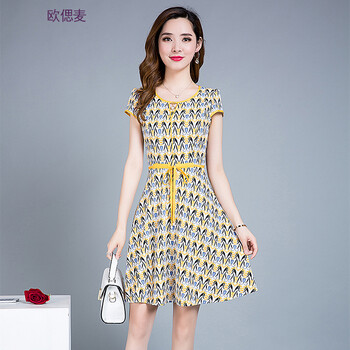 優(yōu)雅風(fēng)，長(zhǎng)袖襯衫打造都市女人味