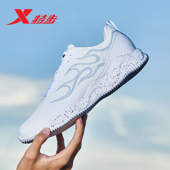 特步（XTEP）跑步鞋白灰-皮面 45以上