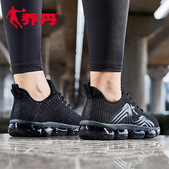 喬丹跑步鞋黑色/嫩粉 35，36，37.5，37，38.5，38，39，40，35.5
