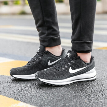 耐克（NIKE）跑步鞋922908-001 