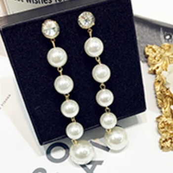 時(shí)尚耳飾，打造你的美少女