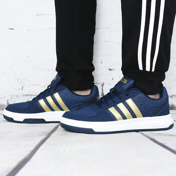 阿迪達斯（Adidas）籃球鞋BB9718 36.5