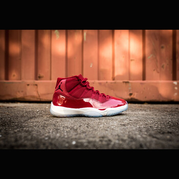 耐克（NIKE）籃球鞋378038-623（大紅芝加哥公牛） 