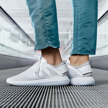 阿迪達(dá)斯（Adidas）跑步鞋S75583 36，38.5，37，38，39，36.5