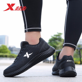 特步（XTEP）跑步鞋刀鋒純黑 39