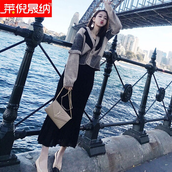 萊倪晟納 純色 蕾絲 連衣裙